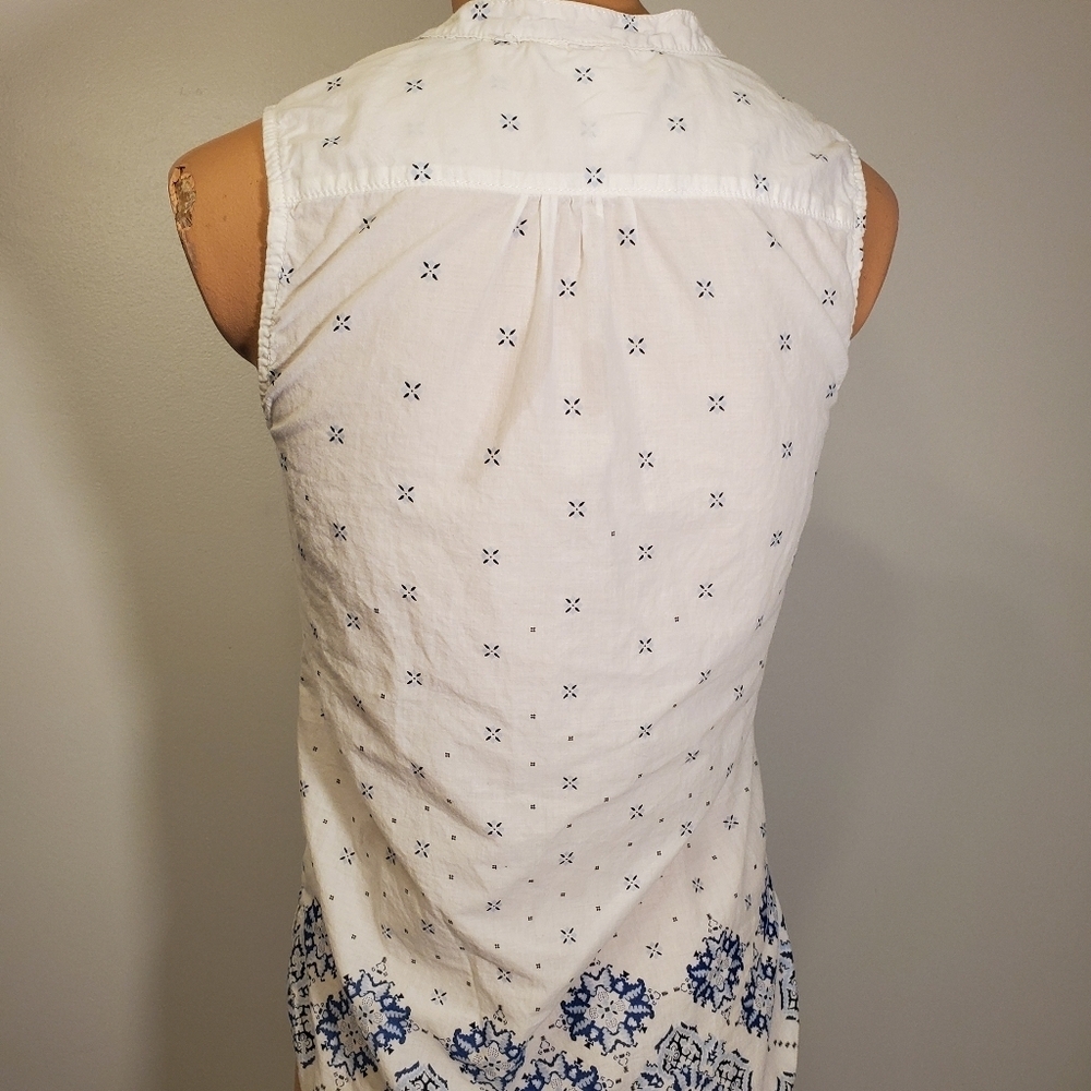 H&M L.O.G.G Sleeveless Button Down Blouse - Picture 4 of 5